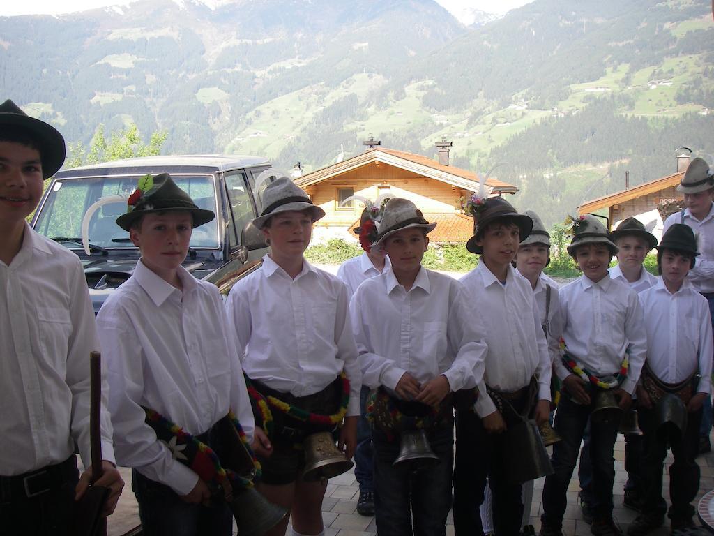 Haus Roland Lägenhet Zell am Ziller Exteriör bild